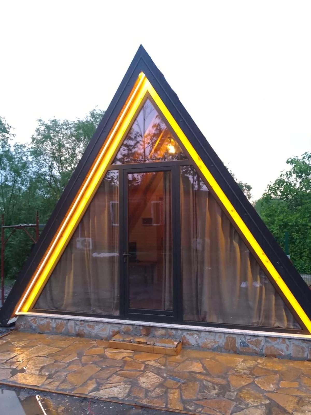 Windmill Shkodra Villa'S & Gesthouse Εξωτερικό φωτογραφία